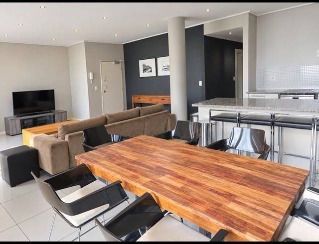 2 BEDROOM APARTMENT FOR SALE IN SEA POINT